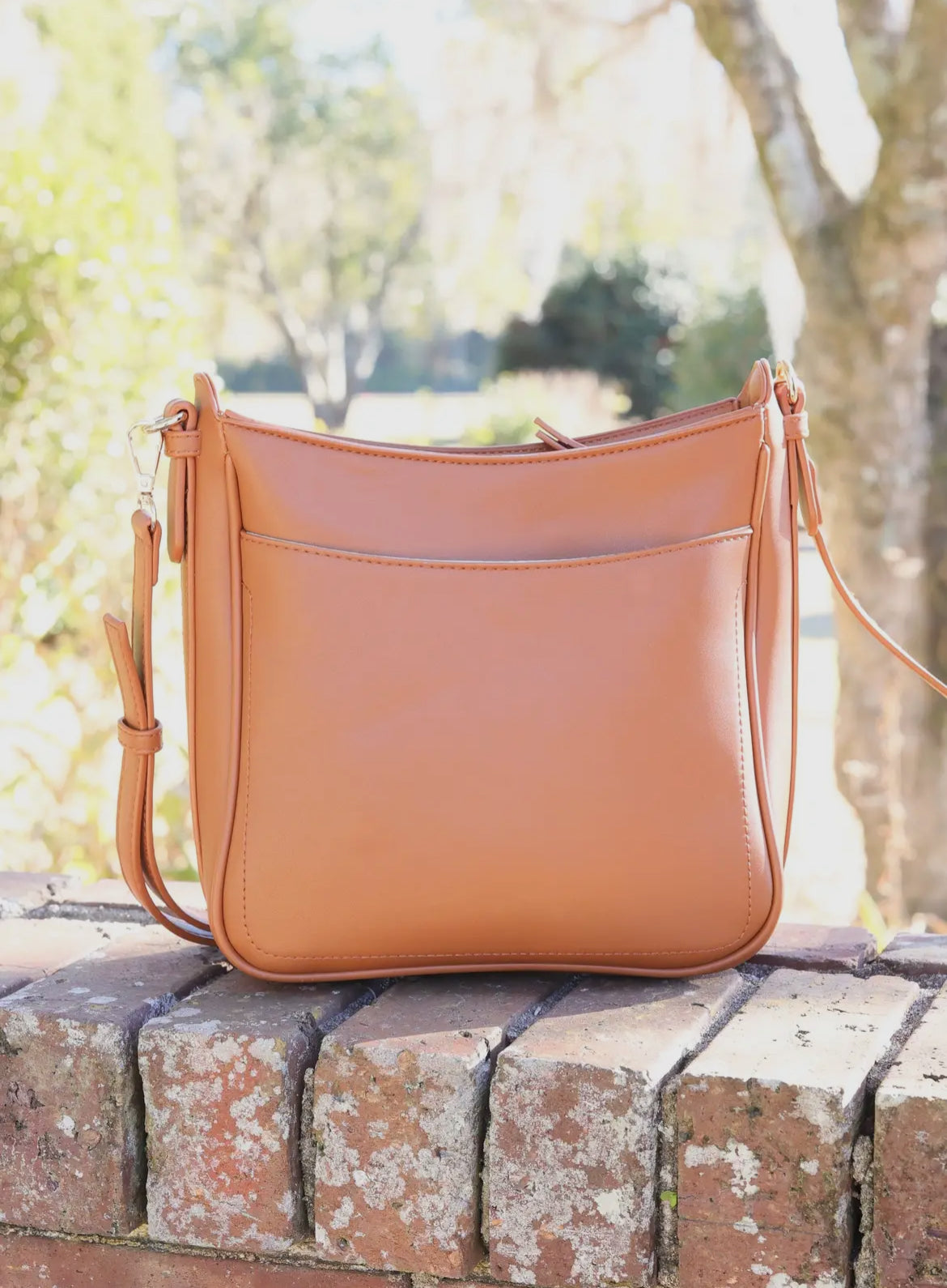 Bethany Crossbody Camel